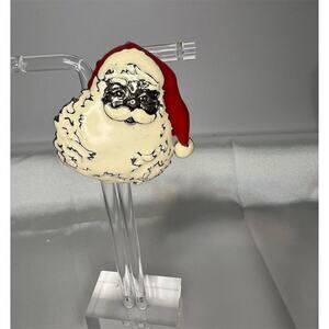 Vintage Santa Claus Head Christmas brooch or Pendant Enamel painted metal